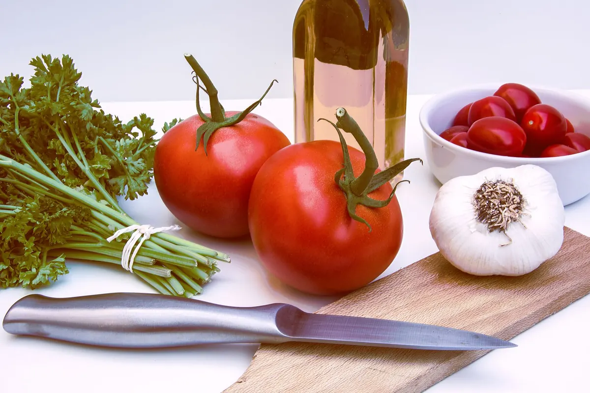 Olive Oil and Heart Health: A Beginner's Guide to the Mediterranean Evidence